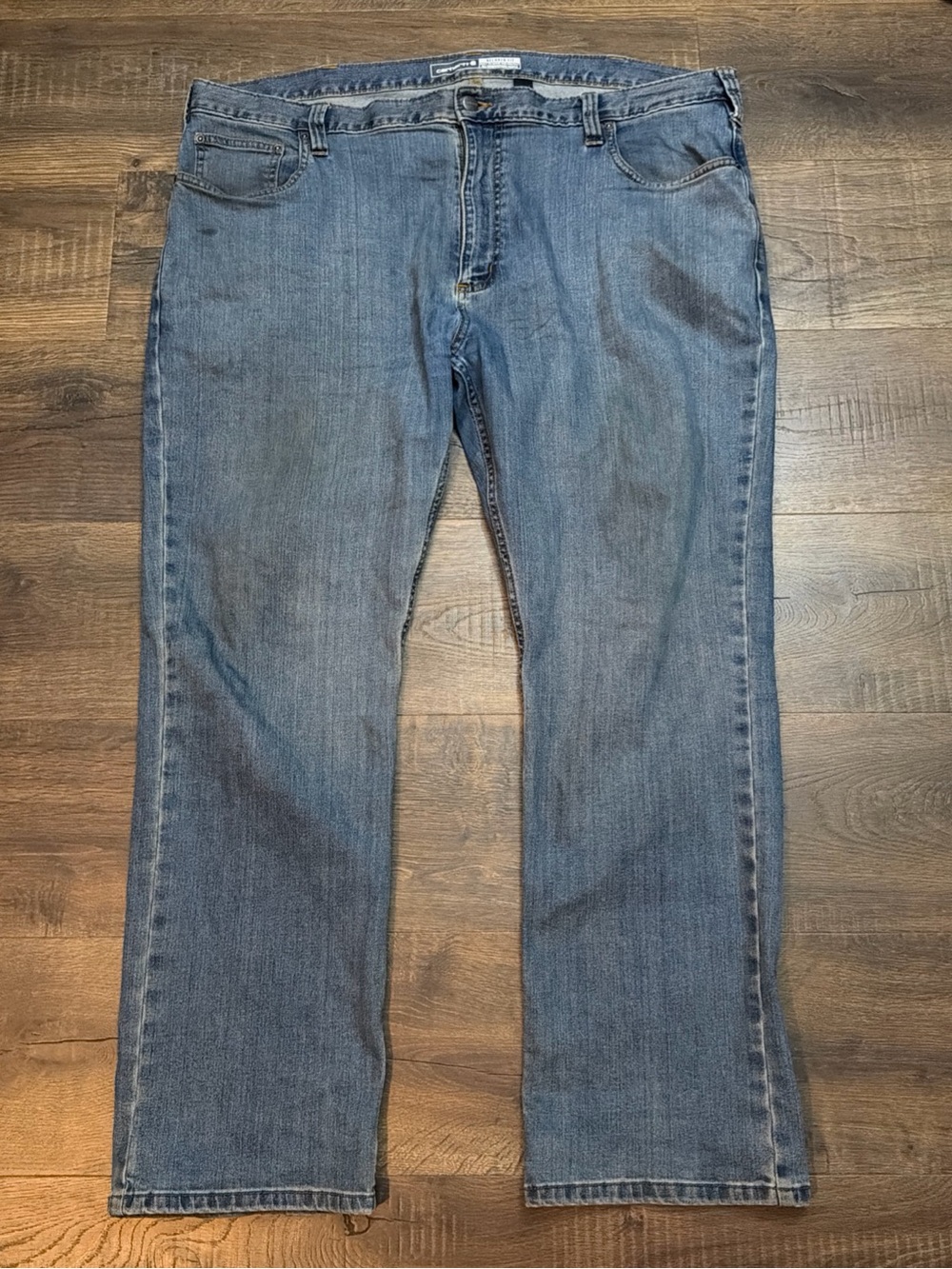 Carhartt Men's Straight-Leg Jeans in Medium Blue Denim